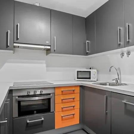 El Mirador By Cardi Suites
